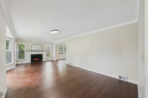 1599 Highland Parkway Saint Paul MN 55116