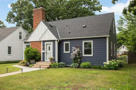 4225 Ewing Avenue N Robbinsdale MN 55422