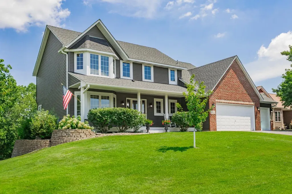 10900 Alison Way Inver Grove Heights MN 55077