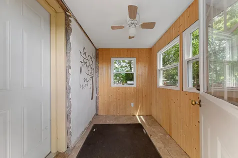 213 Finch Street S Mankato MN 56001