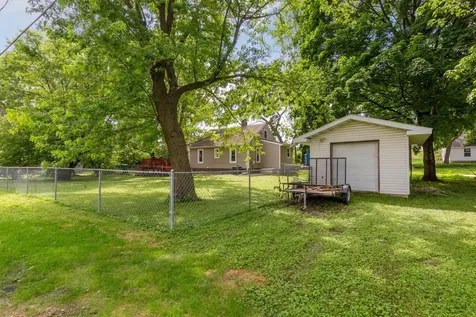 213 Finch Street S Mankato MN 56001