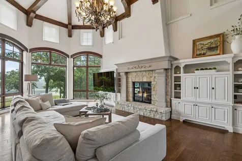 465 Spring Hill Road Wayzata MN 55391