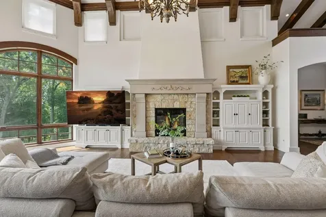 465 Spring Hill Road Wayzata MN 55391