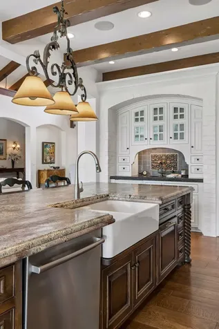 465 Spring Hill Road Wayzata MN 55391