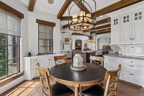 465 Spring Hill Road Wayzata MN 55391
