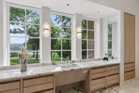465 Spring Hill Road Wayzata MN 55391