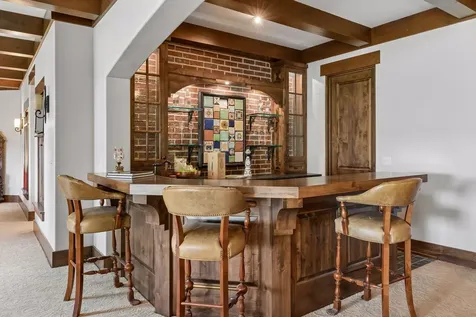 465 Spring Hill Road Wayzata MN 55391