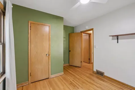 1605 Merrill Street Saint Paul MN 55108