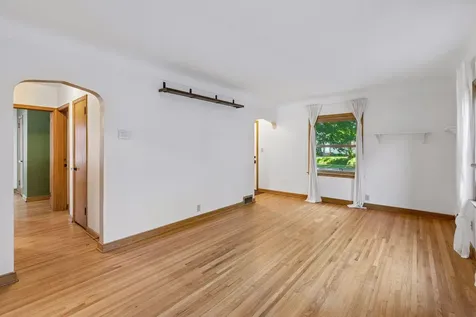1605 Merrill Street Saint Paul MN 55108