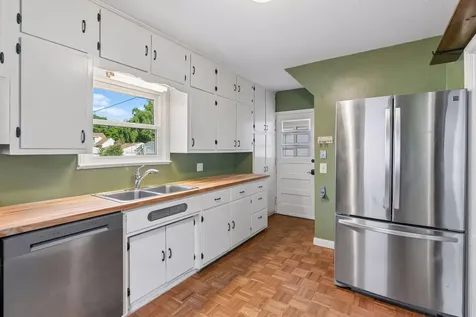 1605 Merrill Street Saint Paul MN 55108