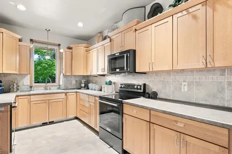 624 Levander Way South Saint Paul MN 55075