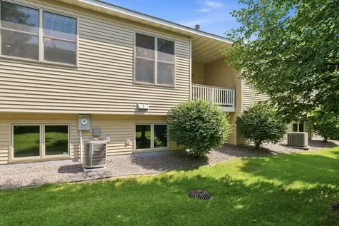 624 Levander Way South Saint Paul MN 55075