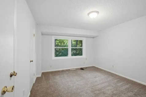 688-690 Burlington Road Saint Paul MN 55119