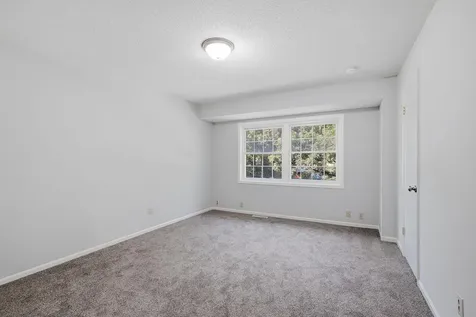 688-690 Burlington Road Saint Paul MN 55119