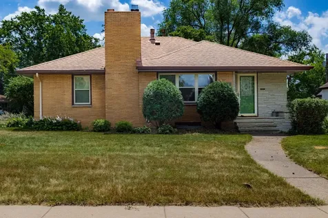 4201 40th Avenue N Robbinsdale MN 55422