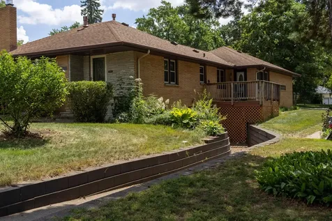 4201 40th Avenue N Robbinsdale MN 55422