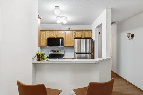 7540 Edinborough Way Edina MN 55435