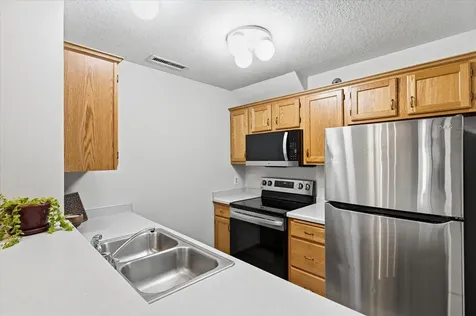 7540 Edinborough Way Edina MN 55435