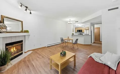 7540 Edinborough Way Edina MN 55435