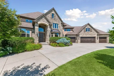 225 Calamus Circle Medina MN 55340