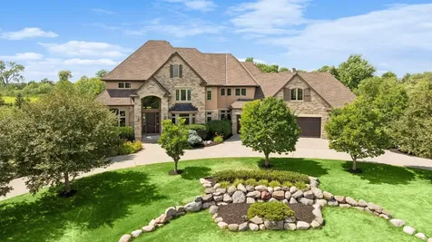 225 Calamus Circle Medina MN 55340
