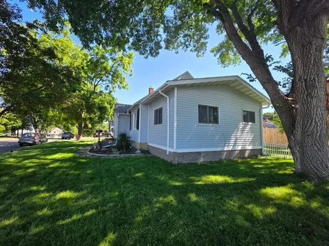 717 Forest Street Kenyon MN 55946