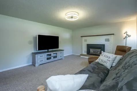 13498 Meredith Drive Baxter MN 56425