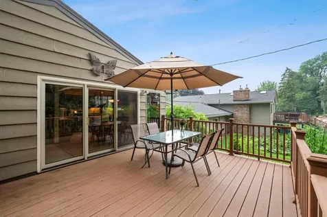 2824 Fernwood Street Roseville MN 55113