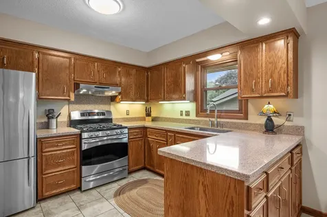 2824 Fernwood Street Roseville MN 55113