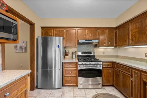 2824 Fernwood Street Roseville MN 55113