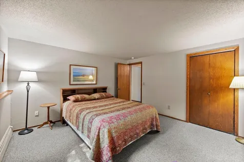 2824 Fernwood Street Roseville MN 55113