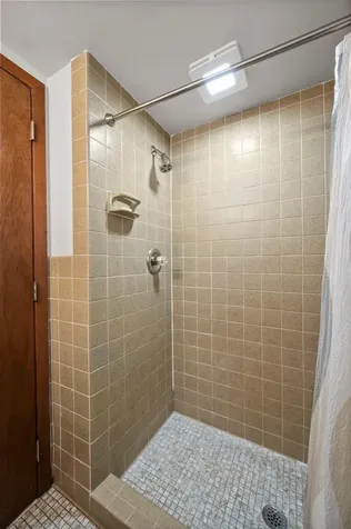 2824 Fernwood Street Roseville MN 55113