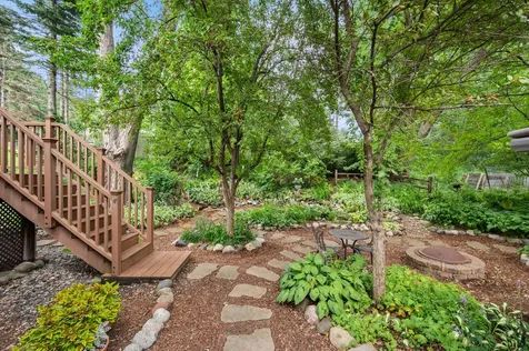2824 Fernwood Street Roseville MN 55113