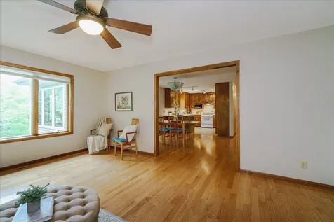1060 Dennis Street S Maplewood MN 55119
