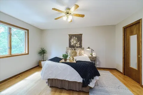 1060 Dennis Street S Maplewood MN 55119