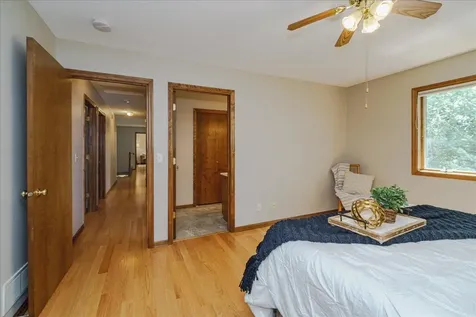 1060 Dennis Street S Maplewood MN 55119