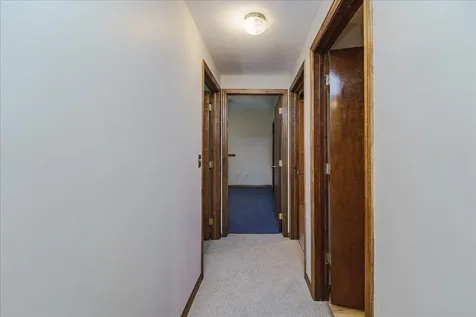 1060 Dennis Street S Maplewood MN 55119