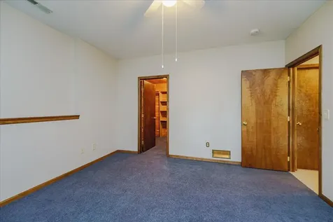 1060 Dennis Street S Maplewood MN 55119