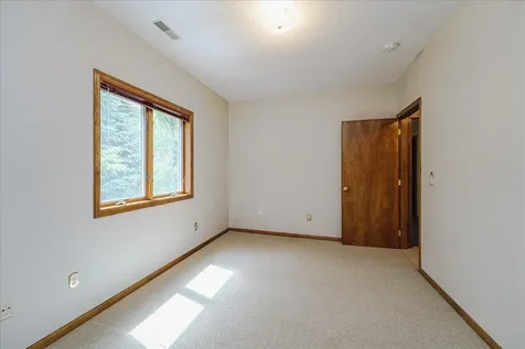 1060 Dennis Street S Maplewood MN 55119