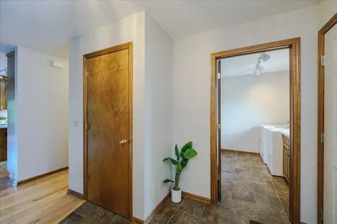 1060 Dennis Street S Maplewood MN 55119