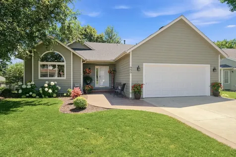 990 Ticonderoga Trail Eagan MN 55123