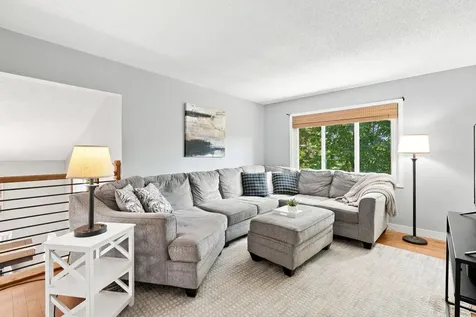 990 Ticonderoga Trail Eagan MN 55123