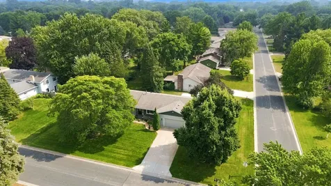 2636 Ridge Lane Mounds View MN 55112