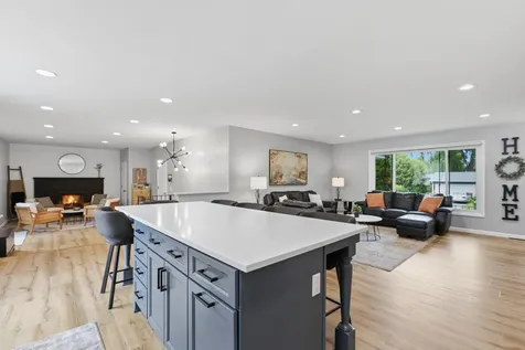 2636 Ridge Lane Mounds View MN 55112