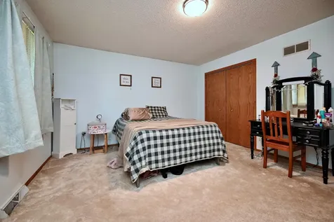 770 52nd Avenue Goodview MN 55987
