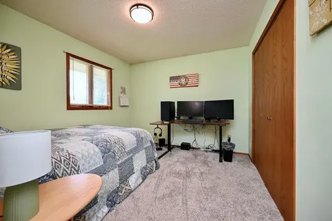 770 52nd Avenue Goodview MN 55987