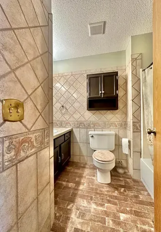 18462 Creeks Bend Drive Minnetonka MN 55345