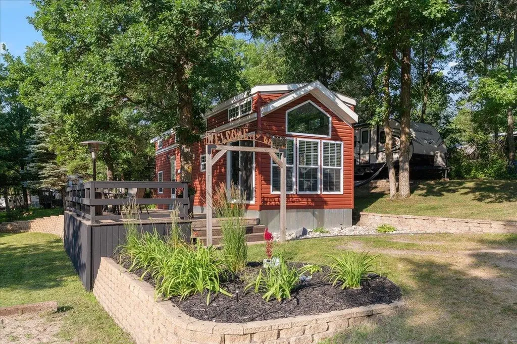 6687 & 6677 Pinetwig Drive Breezy Point MN 56472
