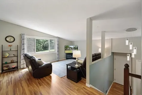 8944 Darnel Road Eden Prairie MN 55347