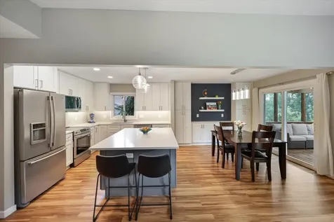 8944 Darnel Road Eden Prairie MN 55347
